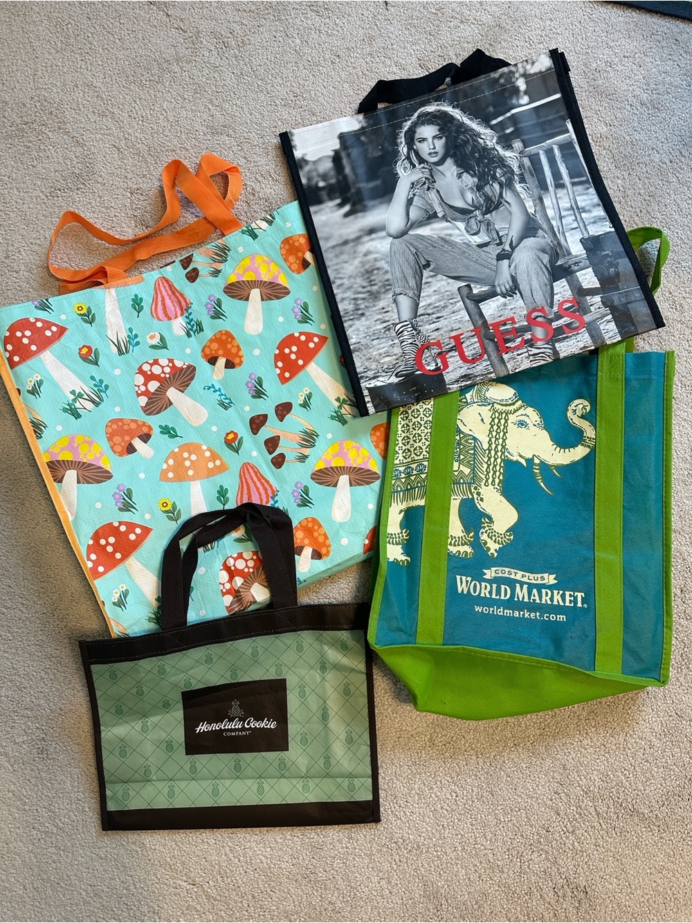 SEVEN (7) reusable bags, Teal and Black Sport Duffel